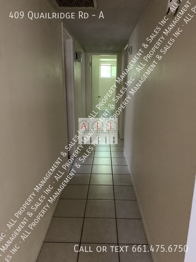 Building Photo - 409 Quailridge Rd