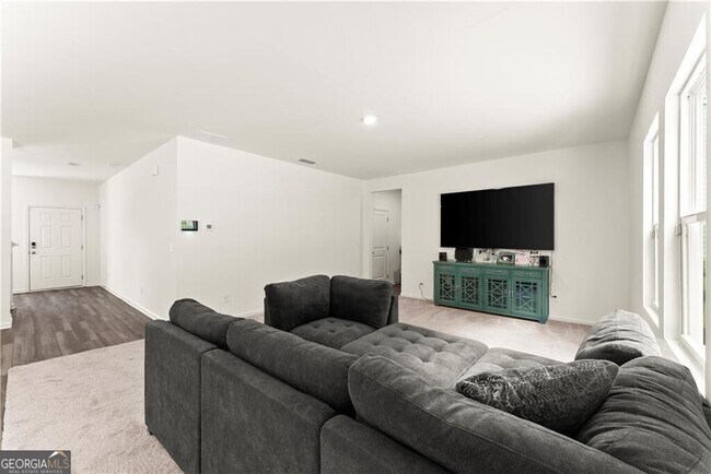 Building Photo - 157 Colbury St