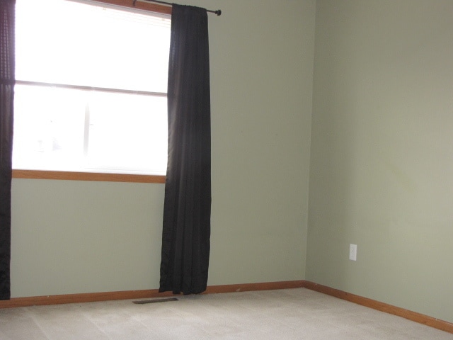 Building Photo - Spacious 2Bed+Loft/2Bath Townhome- Cottage...