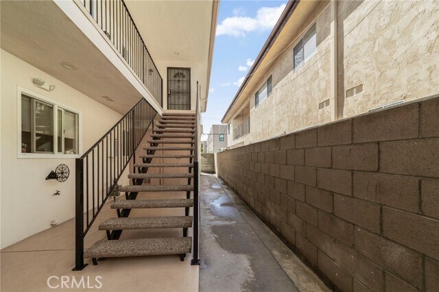 Building Photo - 113 N 1st St