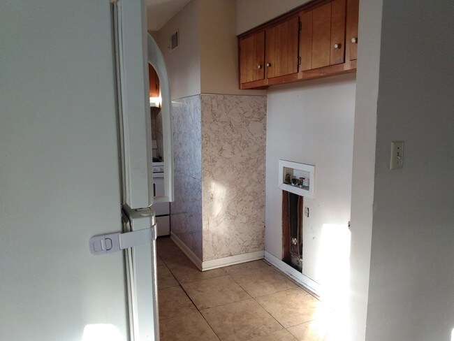 Building Photo - 510 N 12th St