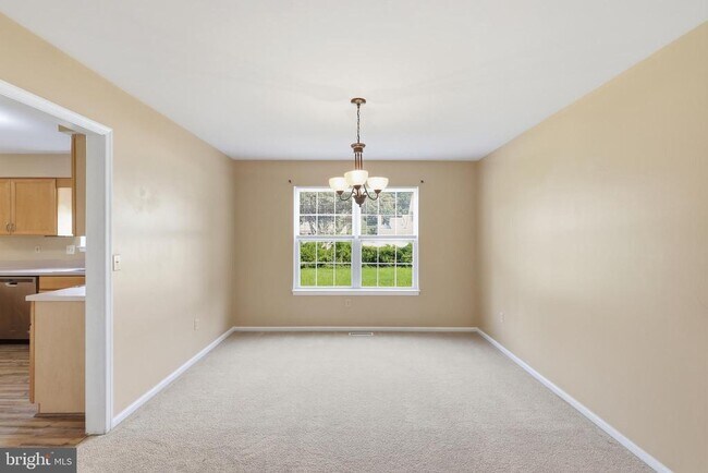 Building Photo - 251 N Caroline Pl