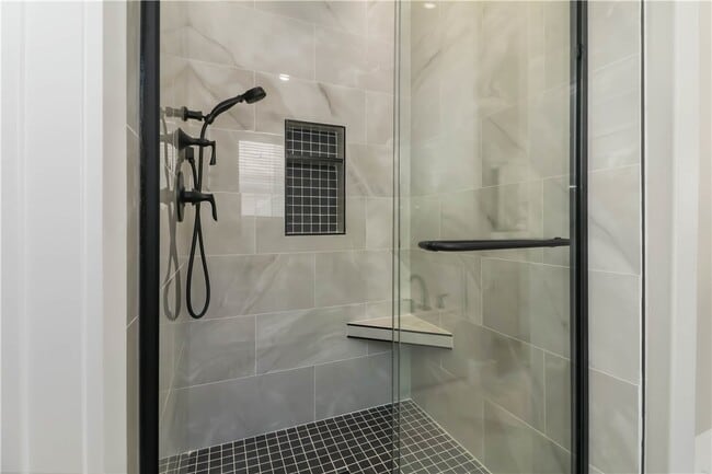 Building Photo - 500 Apollo Dr