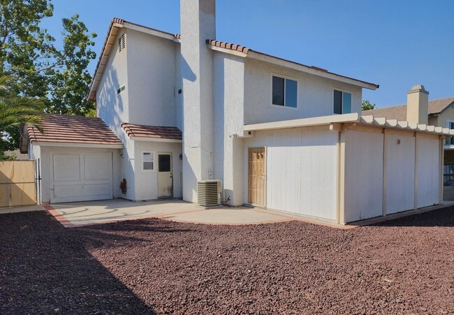 Building Photo - Great Two Story 3BD, 2.5BA Plus Bonus Room...