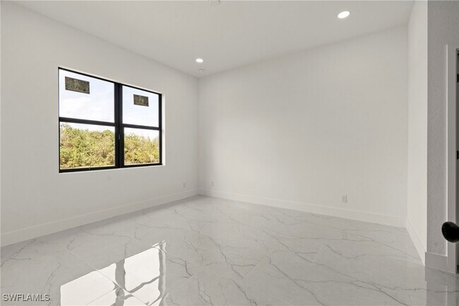 Building Photo - 2611 45th St W