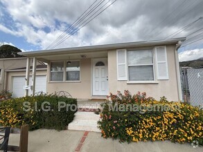 Building Photo - 10115 Haines Canyon Ave