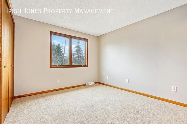 Building Photo - 3 Steinfeldt Rd