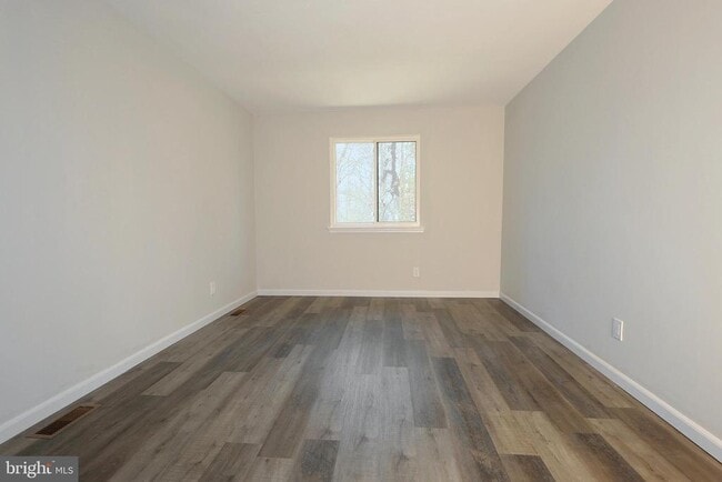 Building Photo - 49 5 Crown Royal Cir