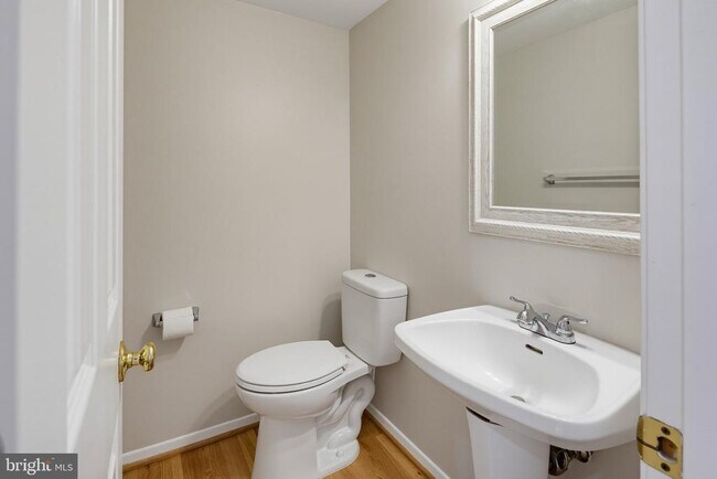 Building Photo - 7779 Chatfield Ln