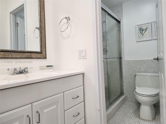 Building Photo - 3505 S Ocean Dr