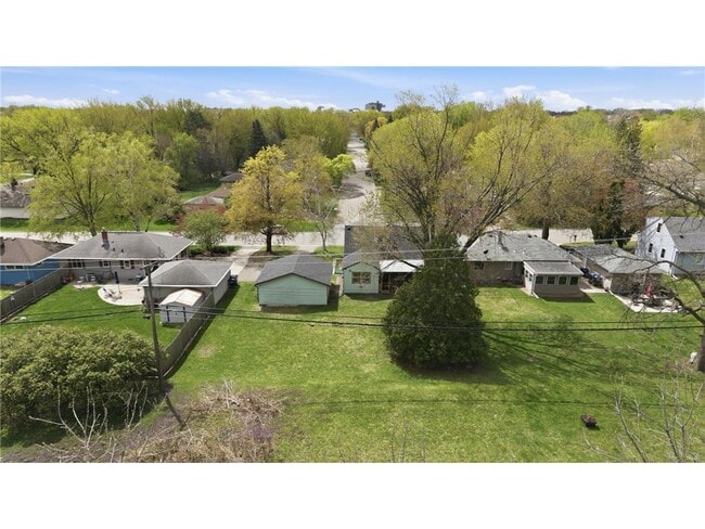 Building Photo - 1697 Rose Pl W