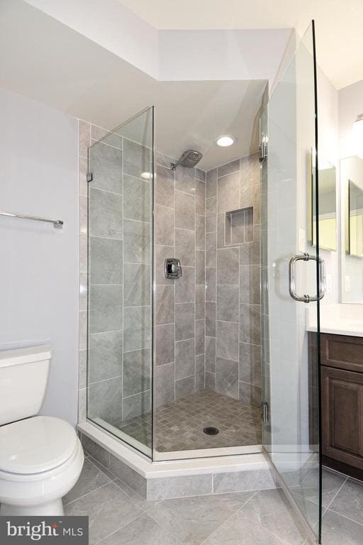 Building Photo - 2400 N Greenbrier Ct