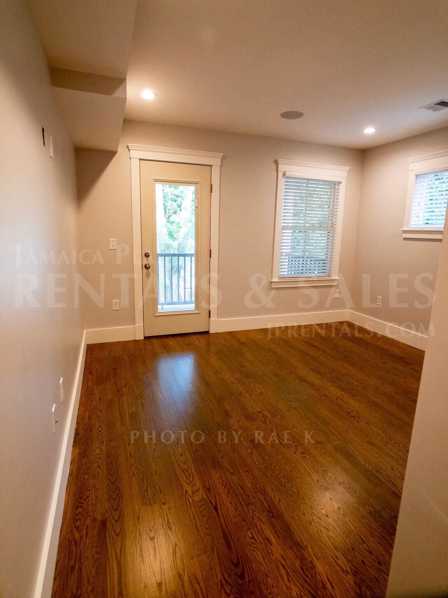 Building Photo - 88 Rossmore Rd