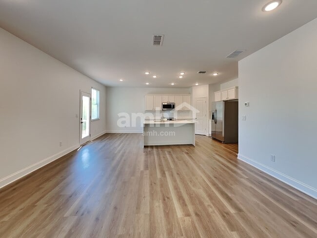 Building Photo - 1614 Soapstone Rd