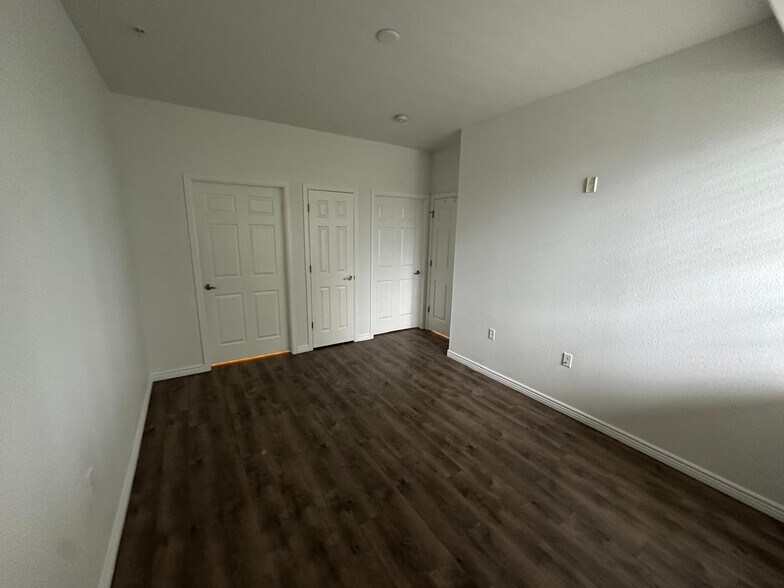 Building Photo - 2672 S Cathay Way