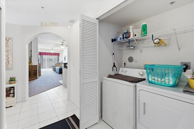 Building Photo - 102 NATURES Way