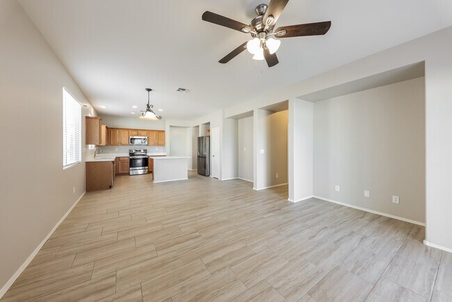 Building Photo - 40806 N Hudson Ct