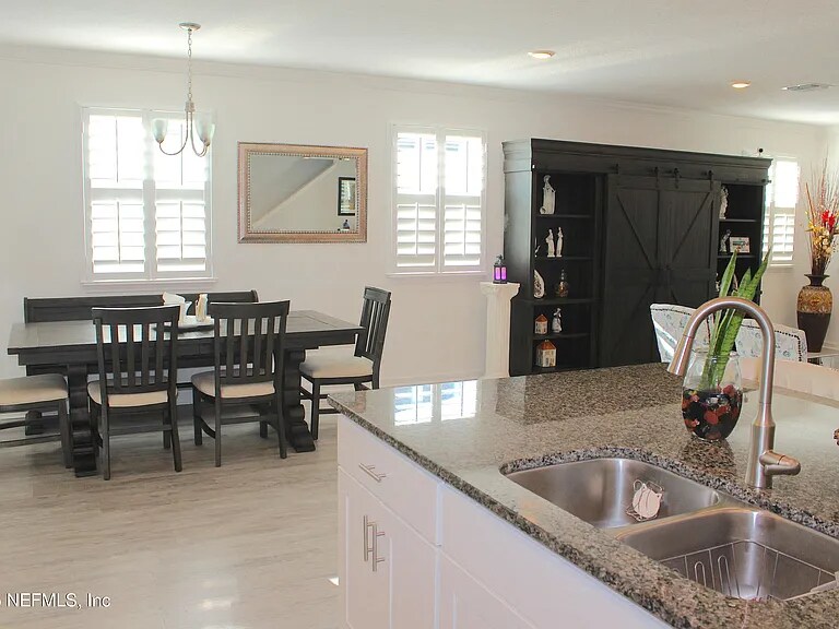 Building Photo - 312 Aventurine Ave