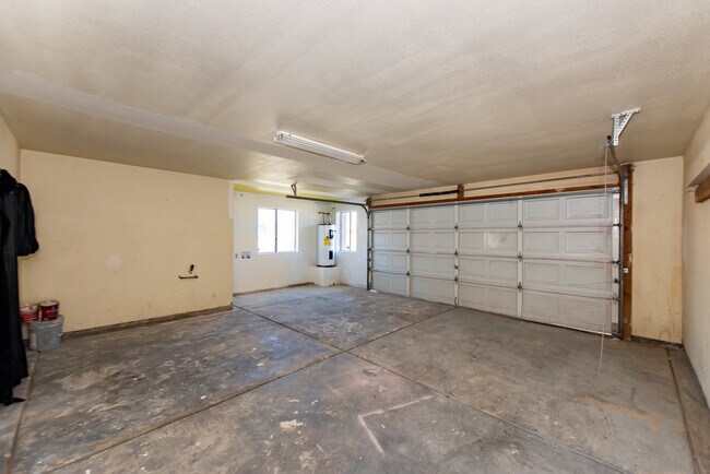 Building Photo - 4597 W 18th Pl