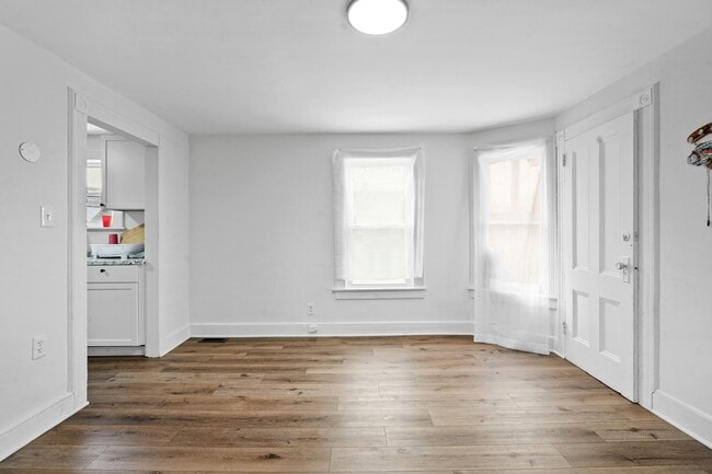 Building Photo - 66 Endicott Ave