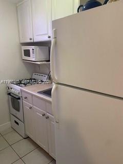 Building Photo - 6484 Indian Creek Dr