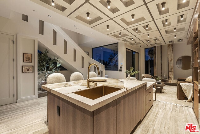 Building Photo - 1021 N Ogden Dr