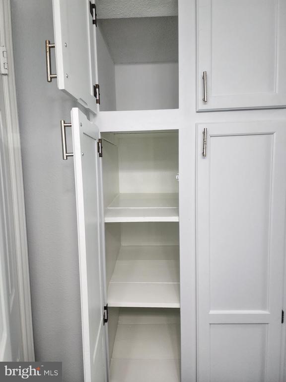 Building Photo - 1504 Lincoln Way