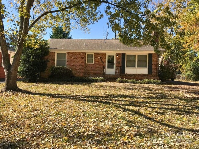 Primary Photo - 4820 Amity Pl