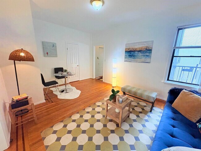 Building Photo - 141 Duncan Ave