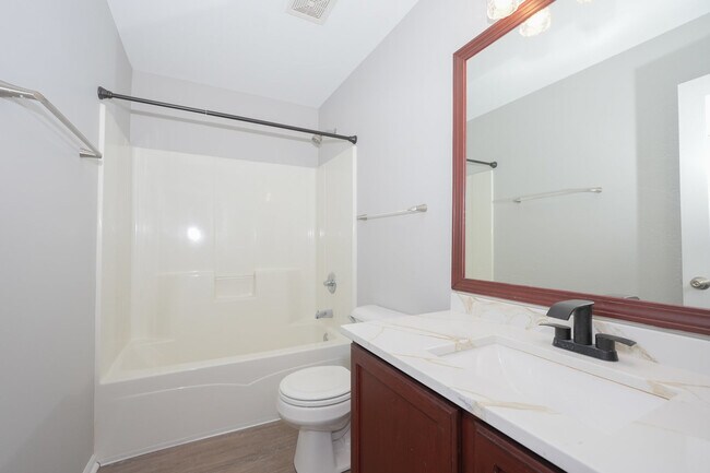 Building Photo - 2305 Hudson Cir