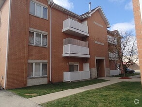 Building Photo - 2843 N Harlem Ave