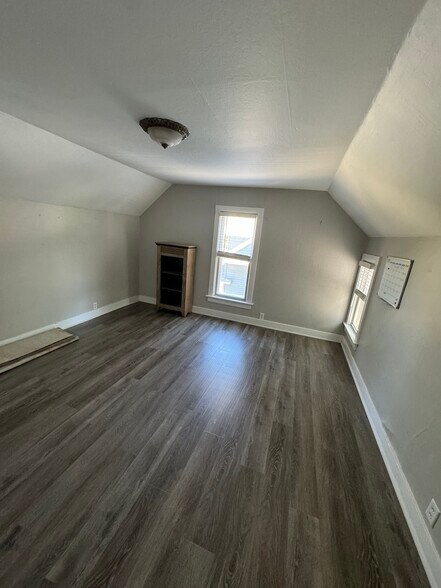 Building Photo - 84 E. 15th Street