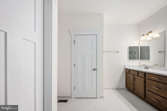 Building Photo - 354 Evermore Ln