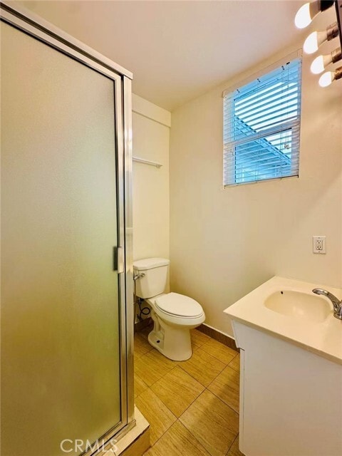 Building Photo - 400 E Fernfield Dr