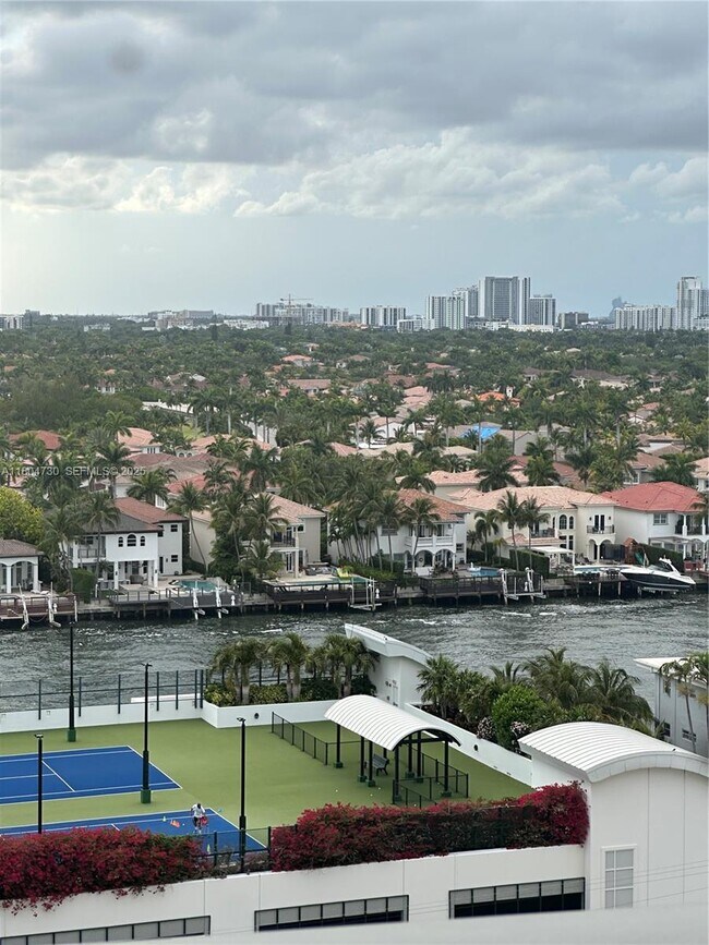 Building Photo - 2501 S Ocean Dr