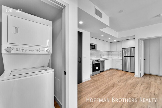 Building Photo - 1240 Magnolia Ave