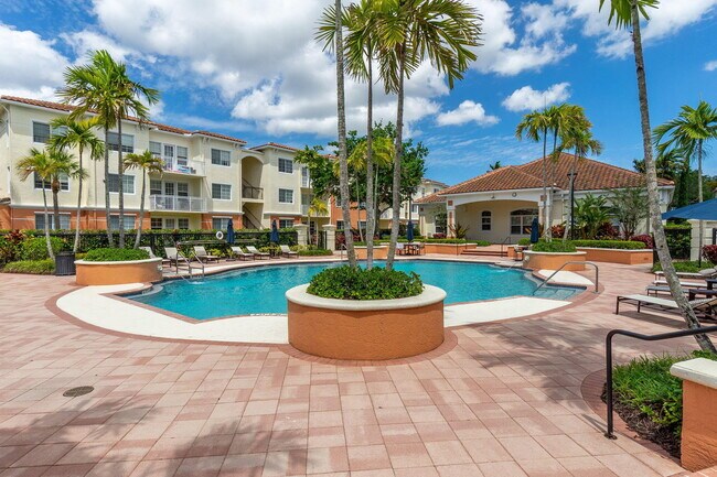 Building Photo - 9901 Baywinds Blvd