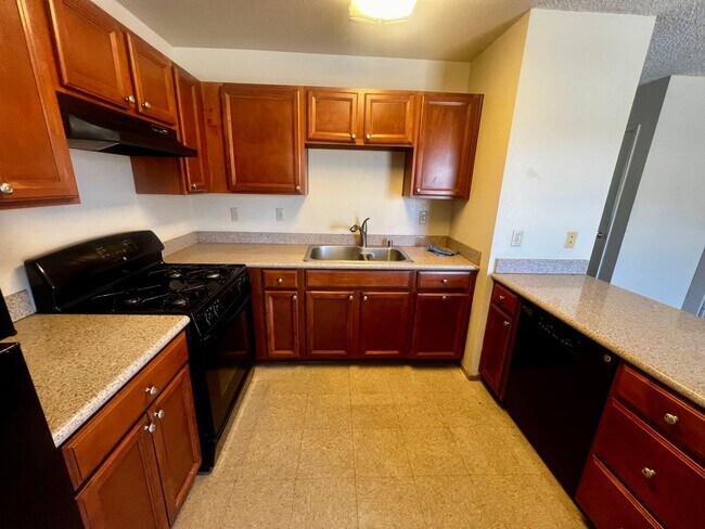 Building Photo - 73796 Cactus Dr