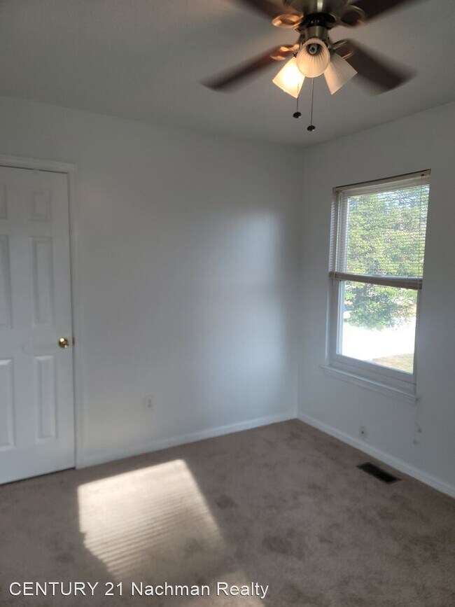 Building Photo - 3 br, 2.5 bath House - 1268 Big Bethel Place