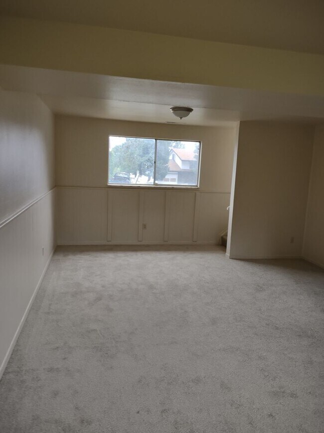 Building Photo - 3639 Garland Ct