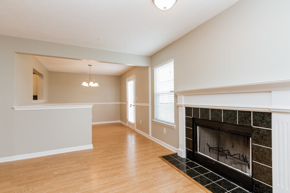 Building Photo - 10458 Wintergreen Way
