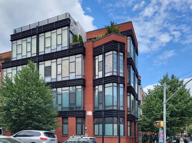 Building Photo - 161 N 4th St