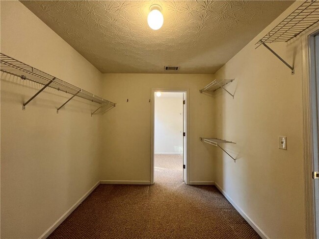 Building Photo - 789 Roxholly Ln NE