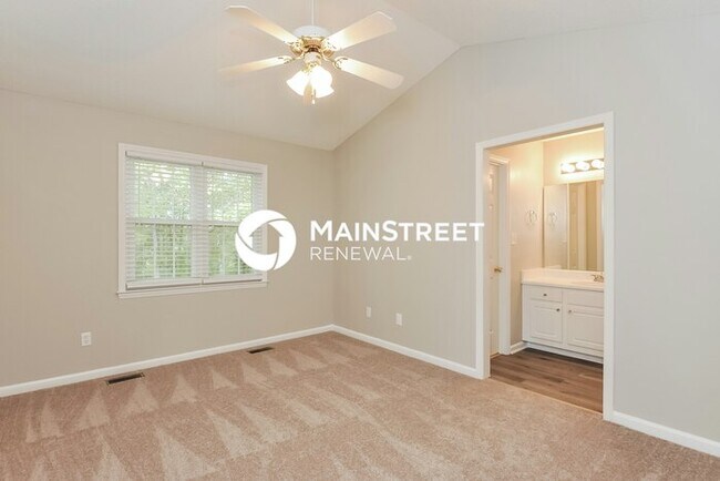Building Photo - 3 Bedroom Pet-Friendly Home in Raleigh, NC...