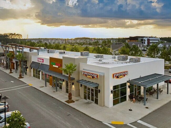 Building Photo - 520 Blue Daze St