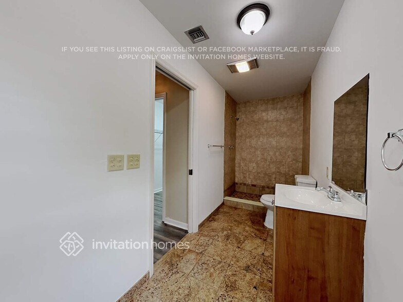 Building Photo - 4069 Alpinia Ct S