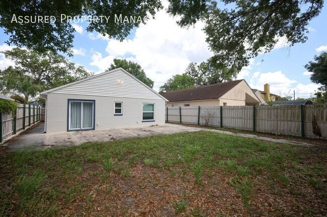 Building Photo - 9942 Dean Oaks Ct