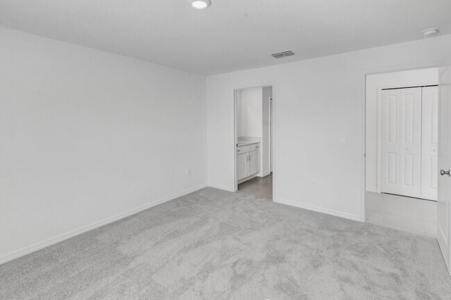 Building Photo - 2167 Lone Oak Ln