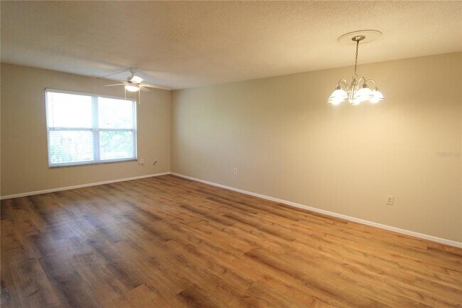 Building Photo - 2955 S Beneva Rd