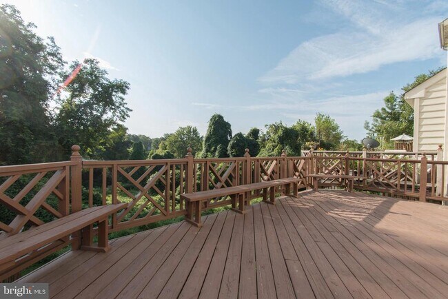 Building Photo - 13559 Flowerfield Dr